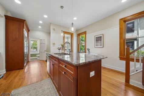 215 Inwood Avenue Montclair NJ 07043
