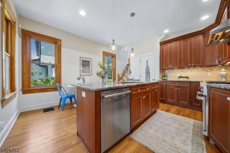 215 Inwood Avenue Montclair NJ 07043