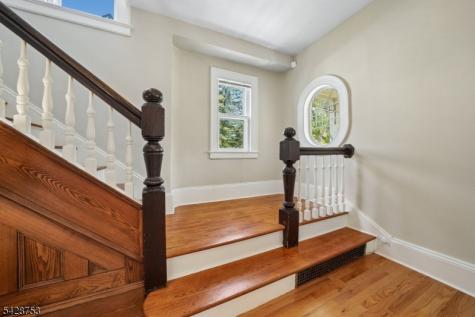 215 Inwood Avenue Montclair NJ 07043