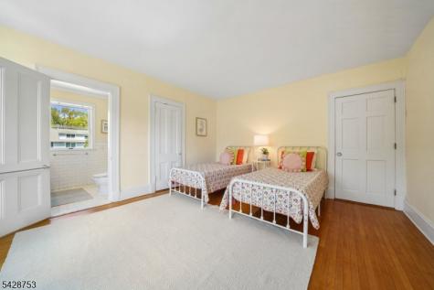 215 Inwood Avenue Montclair NJ 07043