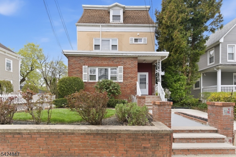 129 Duer Street North Plainfield NJ 07060