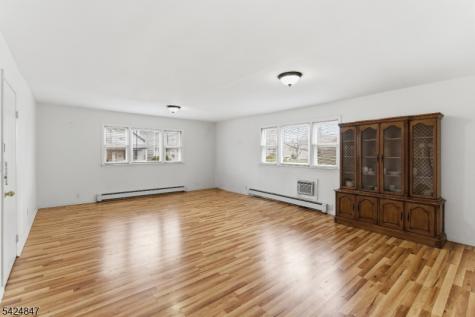 129 Duer Street North Plainfield NJ 07060