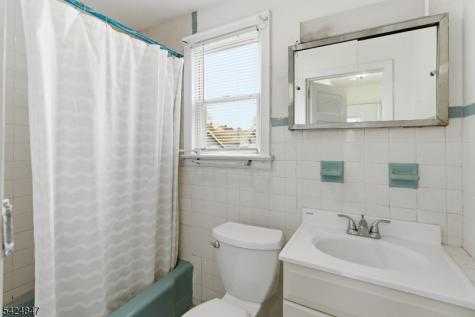 129 Duer Street North Plainfield NJ 07060