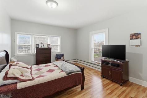129 Duer Street North Plainfield NJ 07060