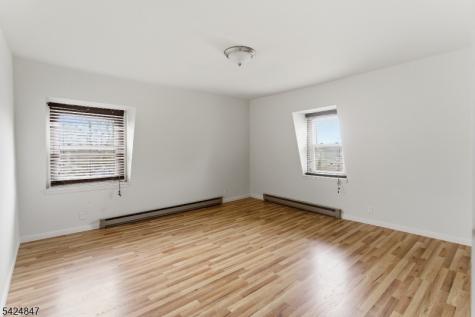 129 Duer Street North Plainfield NJ 07060