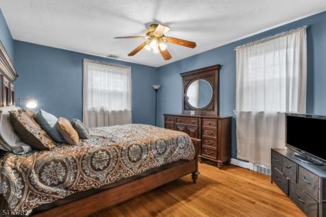15 High Mountain Road Oakland NJ 07436