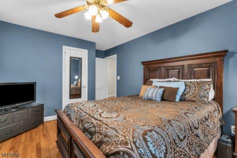 15 High Mountain Road Oakland NJ 07436