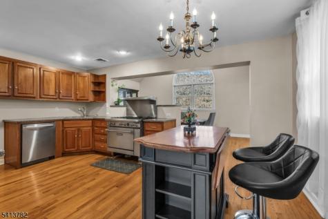 15 High Mountain Road Oakland NJ 07436