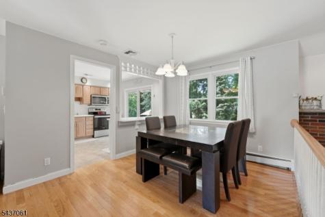 16 Windsor Drive Jefferson NJ 07438