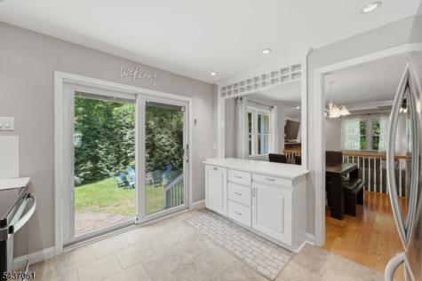 16 Windsor Drive Jefferson NJ 07438
