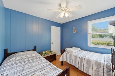 16 Windsor Drive Jefferson NJ 07438
