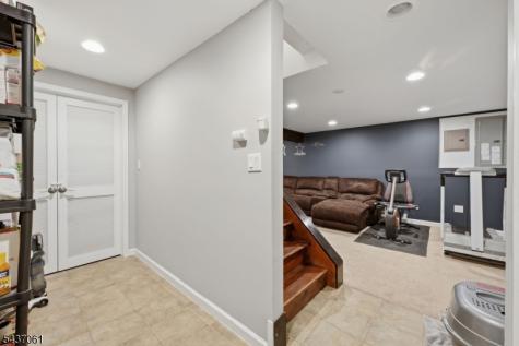 16 Windsor Drive Jefferson NJ 07438