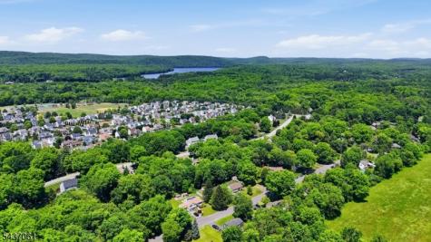 16 Windsor Drive Jefferson NJ 07438