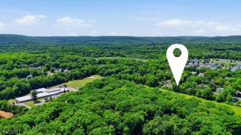 16 Windsor Drive Jefferson NJ 07438