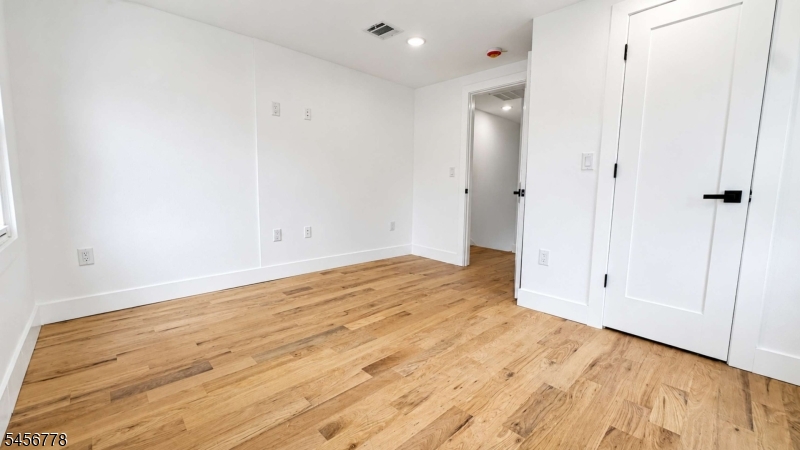 290 S 20th Street Newark NJ 07103