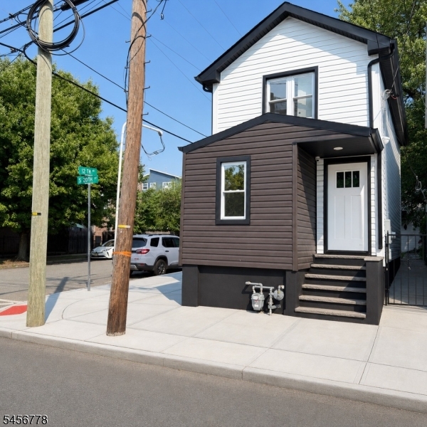 290 S 20th Street Newark NJ 07103