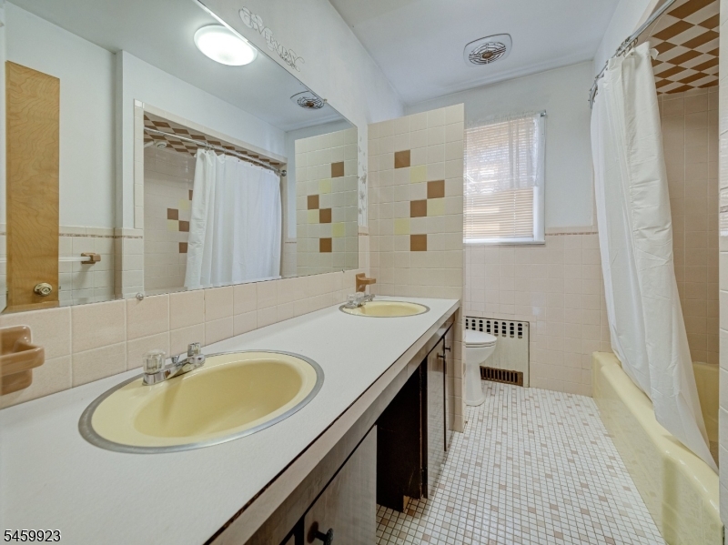 331 W Frech Avenue Manville NJ 08835