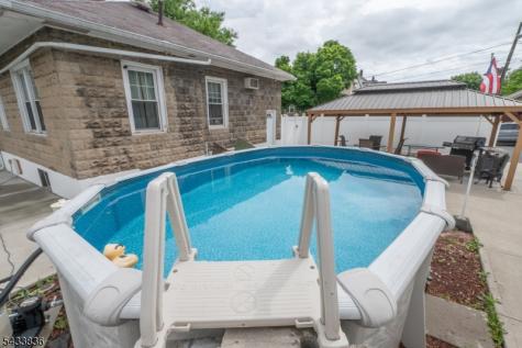 126 W Curtis Street Linden NJ 07036