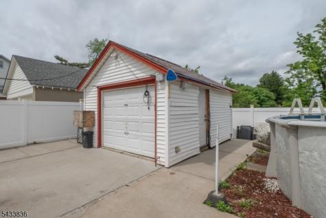 126 W Curtis Street Linden NJ 07036