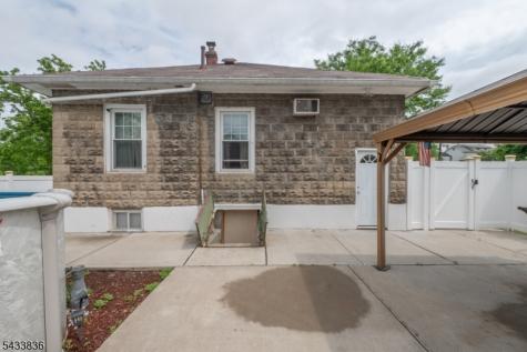 126 W Curtis Street Linden NJ 07036