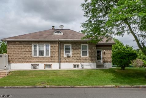 126 W Curtis Street Linden NJ 07036