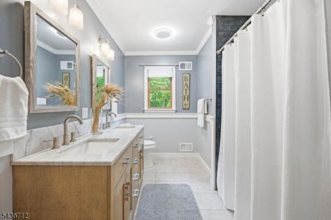 13 Highview Trail Jefferson NJ 07885