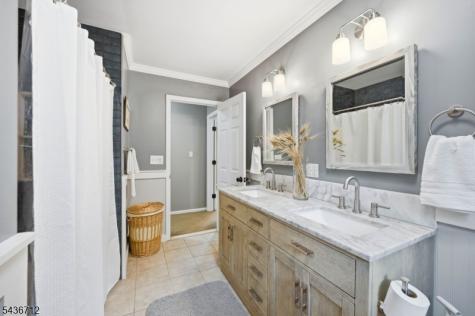 13 Highview Trail Jefferson NJ 07885