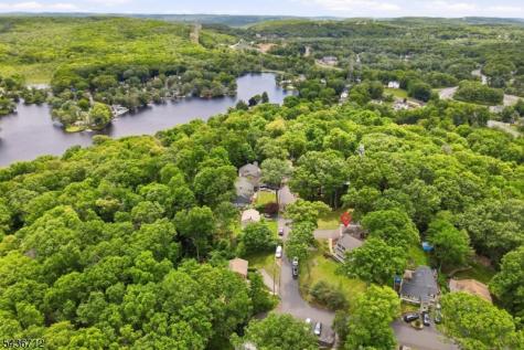 13 Highview Trail Jefferson NJ 07885