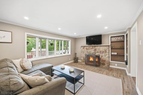 13 Highview Trail Jefferson NJ 07885
