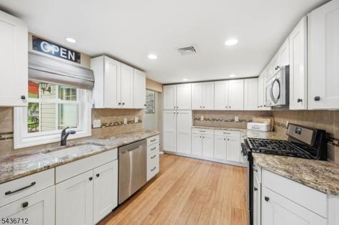 13 Highview Trail Jefferson NJ 07885