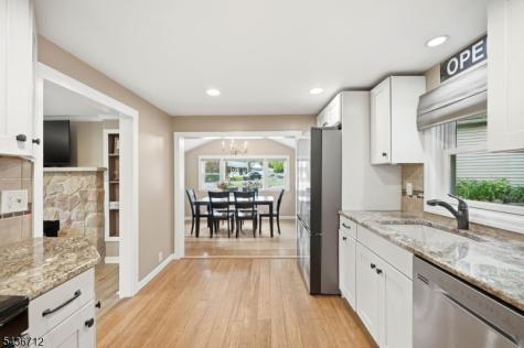 13 Highview Trail Jefferson NJ 07885
