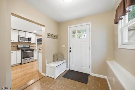 13 Highview Trail Jefferson NJ 07885