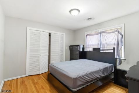 246 E 2nd Avenue Roselle NJ 07203