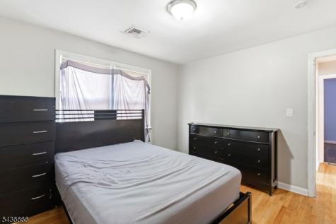 246 E 2nd Avenue Roselle NJ 07203
