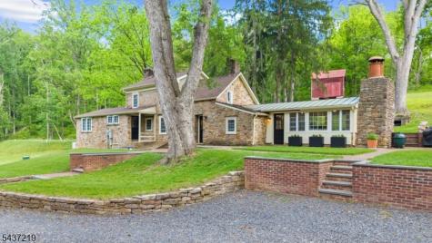 37 Brookville Hollow Road Delaware NJ 08559