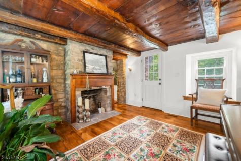 37 Brookville Hollow Road Delaware NJ 08559
