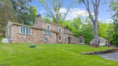 37 Brookville Hollow Road Delaware NJ 08559