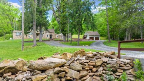 37 Brookville Hollow Road Delaware NJ 08559