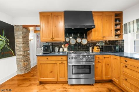 37 Brookville Hollow Road Delaware NJ 08559