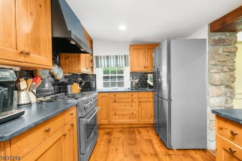 37 Brookville Hollow Road Delaware NJ 08559