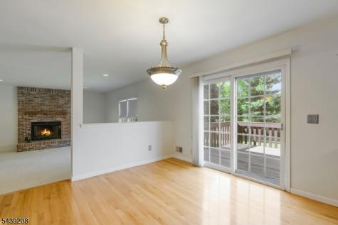 6 Pinewood Lane Warren NJ 07059