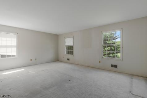 6 Pinewood Lane Warren NJ 07059