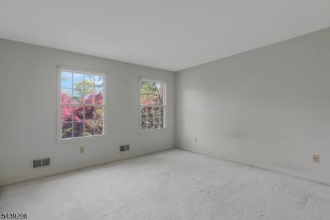 6 Pinewood Lane Warren NJ 07059