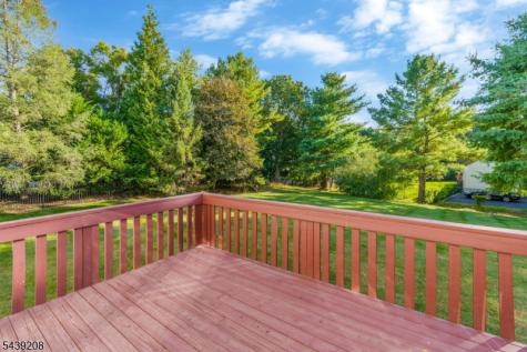 6 Pinewood Lane Warren NJ 07059