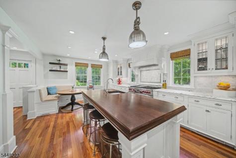 1 Warwick Road Mountain Lakes NJ 07046