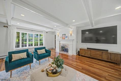 1 Warwick Road Mountain Lakes NJ 07046