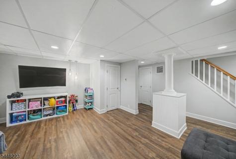 1 Warwick Road Mountain Lakes NJ 07046