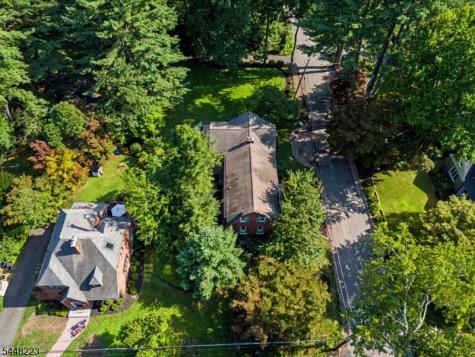 1 Warwick Road Mountain Lakes NJ 07046