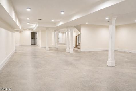 263 Arbor Road Franklin Lakes NJ 07417