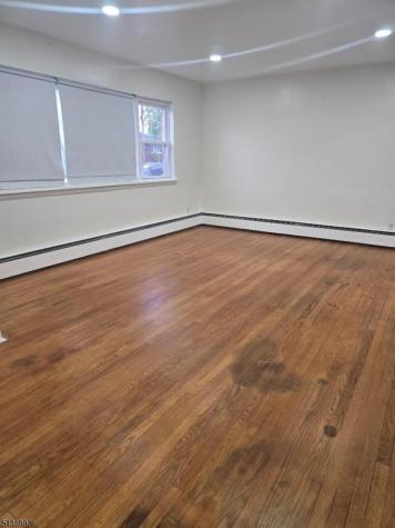 35 E 36th Street Paterson NJ 07514
